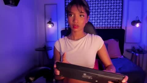 GIGI online show from March 5, 2025, 10:33 am