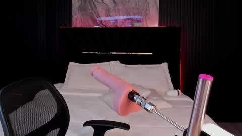 Gigi Doll online show from February 11, 2025, 2:46 pm