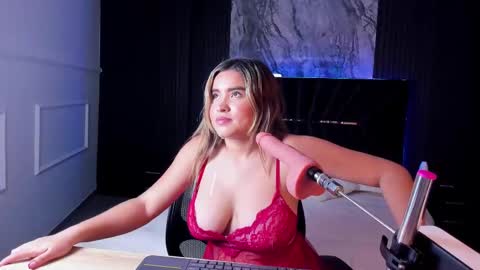 Gigi Doll online show from February 13, 2025, 2:31 pm