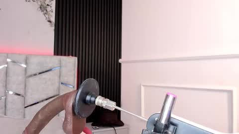 Gigi Doll online show from November 4, 2025, 11:20 am