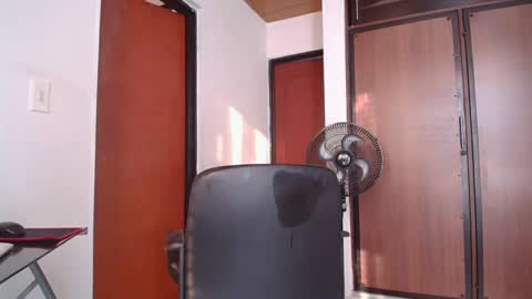 Sharlotte  online show from February 19, 2025, 10:09 pm