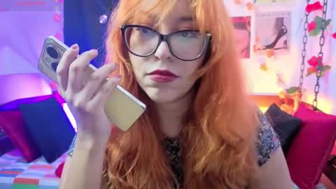Snapshot of gigimooon chatting on June 7, 2026, 12:37 am gigimooon online show from June 7, 2026, 12:37 am