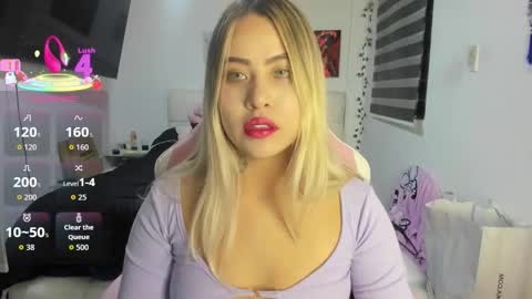 Snapshot of gigiprincesss chatting on December 16, 2025, 3:22 am Gigi online show from December 16, 2025, 3:22 am