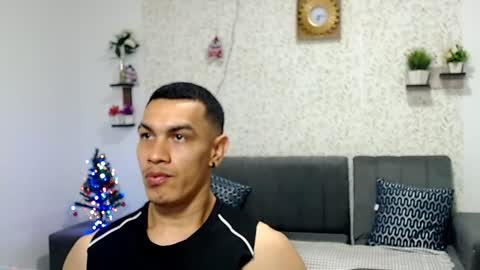 Snapshot of gilbert_marquez chatting on December 31, 2024, 3:31 pm GILBERT online show from December 31, 2024, 3:31 pm