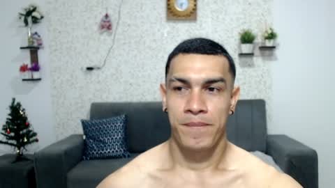 Snapshot of gilbert_marquez chatting on December 31, 2024, 10:12 pm GILBERT online show from December 31, 2024, 10:12 pm