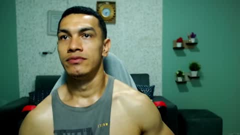 Snapshot of gilbert_marquez chatting on January 8, 2025, 2:25 pm GILBERT online show from January 8, 2025, 2:25 pm