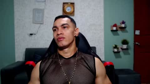 Snapshot of gilbert_marquez chatting on January 11, 2025, 11:23 am GILBERT online show from January 11, 2025, 11:23 am