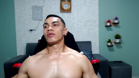 Snapshot of gilbert_marquez chatting on January 11, 2025, 3:31 pm GILBERT online show from January 11, 2025, 3:31 pm