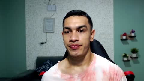 Snapshot of gilbert_marquez chatting on January 15, 2025, 7:12 pm GILBERT online show from January 15, 2025, 7:12 pm