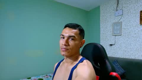 Snapshot of gilbert_marquez chatting on January 25, 2025, 3:09 pm GILBERT online show from January 25, 2025, 3:09 pm