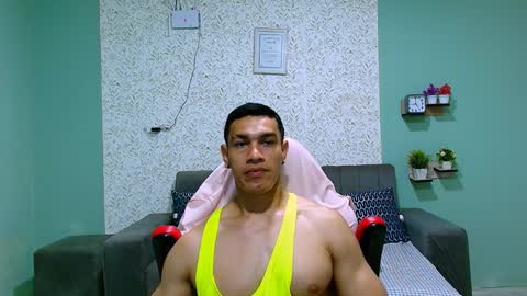 Snapshot of gilbert_marquez chatting on February 8, 2025, 2:16 pm GILBERT online show from February 8, 2025, 2:16 pm