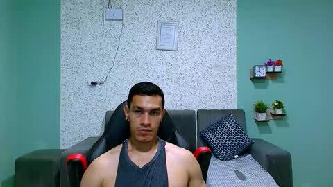 Snapshot of gilbert_marquez chatting on February 14, 2025, 3:15 pm GILBERT online show from February 14, 2025, 3:15 pm