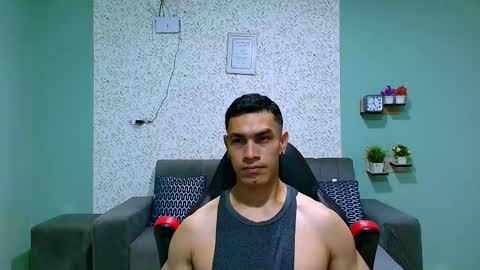 Snapshot of gilbert_marquez chatting on February 14, 2025, 10:47 pm GILBERT online show from February 14, 2025, 10:47 pm