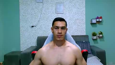 Snapshot of gilbert_marquez chatting on February 18, 2025, 5:21 pm GILBERT online show from February 18, 2025, 5:21 pm