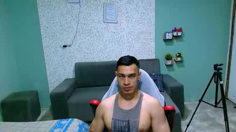 Snapshot of gilbert_marquez chatting on February 22, 2025, 11:46 am GILBERT online show from February 22, 2025, 11:46 am