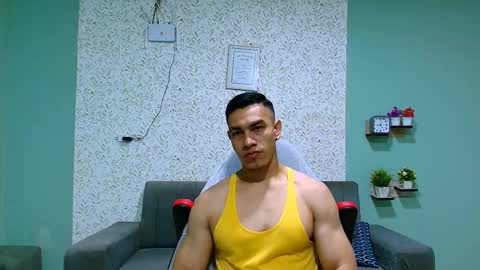 Snapshot of gilbert_marquez chatting on February 23, 2025, 12:27 pm GILBERT online show from February 23, 2025, 12:27 pm