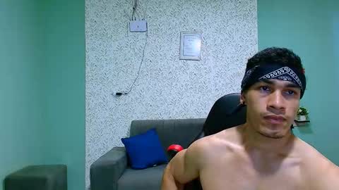 Snapshot of gilbert_marquez chatting on February 27, 2025, 5:26 pm GILBERT online show from February 27, 2025, 5:26 pm