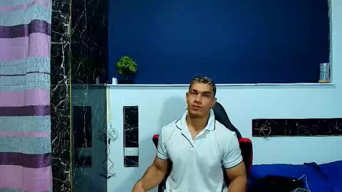 Snapshot of gilbert_marquez chatting on September 9, 2025, 12:05 pm GILBERT online show from September 9, 2025, 12:05 pm