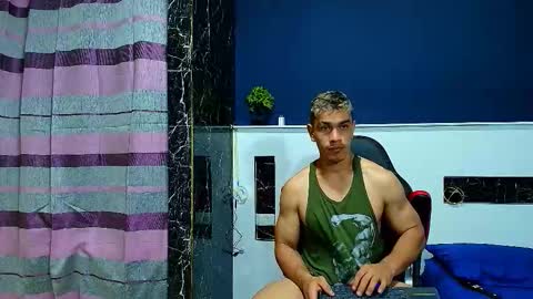 Snapshot of gilbert_marquez chatting on September 10, 2025, 11:43 am GILBERT online show from September 10, 2025, 11:43 am