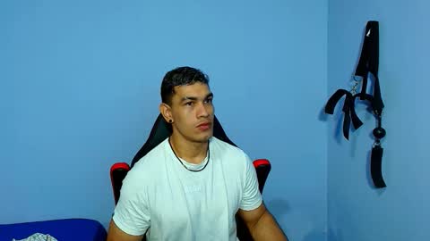 Snapshot of gilbert_marquez chatting on September 28, 2025, 12:10 pm GILBERT online show from September 28, 2025, 12:10 pm