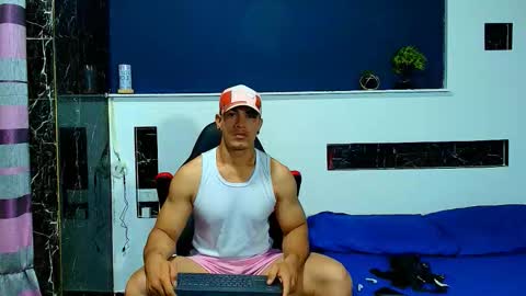 Snapshot of gilbert_marquez chatting on September 29, 2025, 11:15 am GILBERT online show from September 29, 2025, 11:15 am