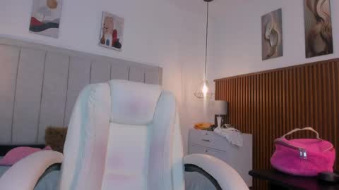 Gimena online show from March 27, 2026, 12:05 pm