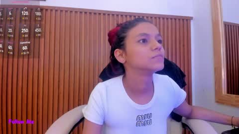 Snapshot of gimenalara chatting on April 24, 2026, 7:16 pm Gimena online show from April 24, 2026, 7:16 pm