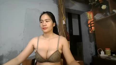 gina_sugar online show from April 16, 2026, 9:37 pm