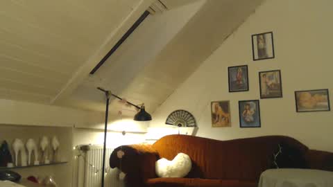 Gina online show from February 9, 2025, 5:11 pm