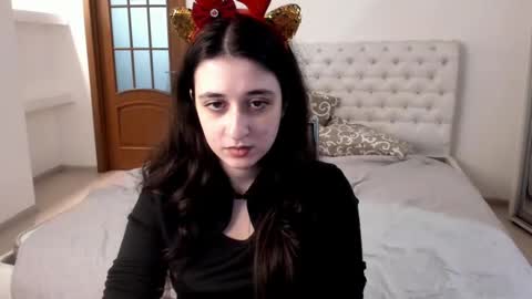 Kate online show from December 23, 2024, 11:36 am