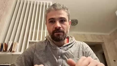 Snapshot of gindrie chatting on January 12, 2025, 5:56 am Gabriel online show from January 12, 2025, 5:56 am