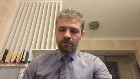 Snapshot of gindrie chatting on March 3, 2025, 10:52 pm Gabriel online show from March 3, 2025, 10:52 pm