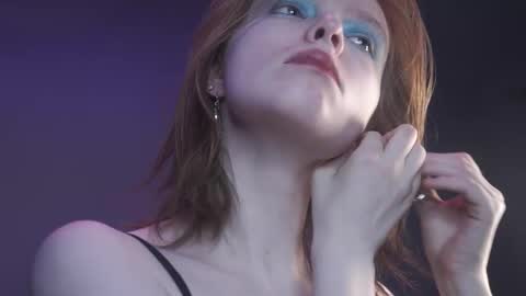        im expecting 350 thumbs up on my altar   online show from December 19, 2025, 10:17 pm