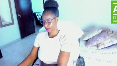 Snapshot of ginger_smil chatting on May 1, 2026, 12:43 pm Diana online show from May 1, 2026, 12:43 pm