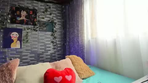 Ginger online show from November 6, 2025, 8:43 pm