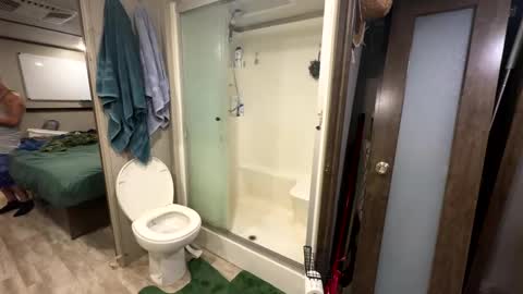 Snapshot of gingerbear3742 chatting on October 7, 2025, 5:26 am gingerbear3742 online show from October 7, 2025, 5:26 am