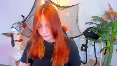 Snapshot of gingerr_pie chatting on November 12, 2025, 7:03 pm gingerr_pie online show from November 12, 2025, 7:03 pm