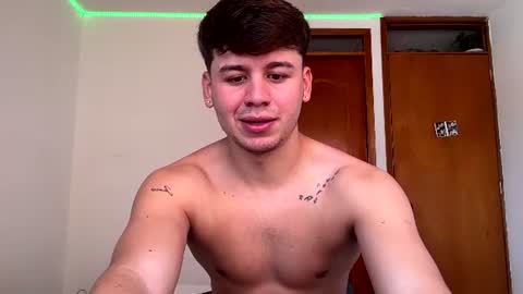 Snapshot of gingertwink_n chatting on July 18, 2026, 3:05 pm Josh Mills online show from July 18, 2026, 3:05 pm