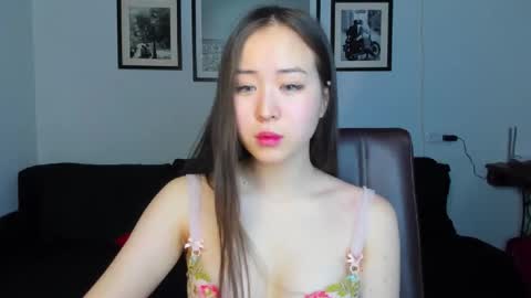 Ginny online show from February 5, 2025, 1:54 pm