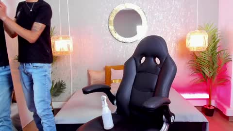 Gio Carangi online show from April 15, 2026, 2:51 am