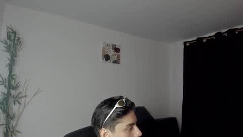 Snapshot of gio_russo chatting on December 2, 2024, 2:09 am GioRusso online show from December 2, 2024, 2:09 am