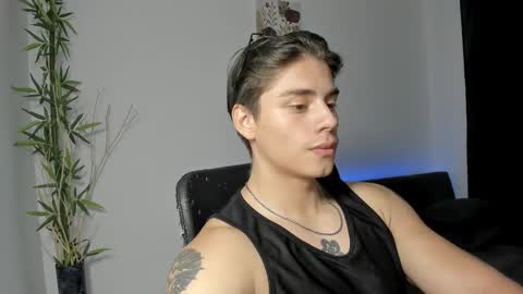 Snapshot of gio_russo chatting on December 24, 2024, 7:17 am GioRusso online show from December 24, 2024, 7:17 am