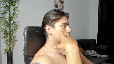 Snapshot of gio_russo chatting on February 19, 2025, 2:55 pm GioRusso online show from February 19, 2025, 2:55 pm