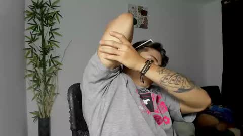 Snapshot of gio_russo chatting on March 5, 2025, 6:23 pm GioRusso online show from March 5, 2025, 6:23 pm