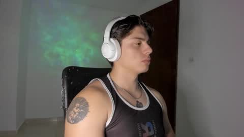 Snapshot of gio_russo chatting on September 24, 2025, 4:49 am GioRusso online show from September 24, 2025, 4:49 am