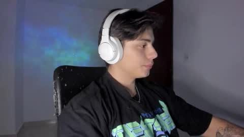 Snapshot of gio_russo chatting on September 28, 2025, 2:06 am GioRusso online show from September 28, 2025, 2:06 am