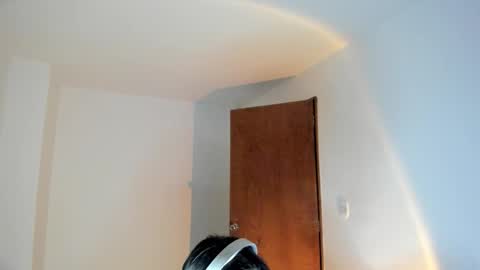 Snapshot of gio_russo chatting on November 2, 2025, 2:25 am GioRusso online show from November 2, 2025, 2:25 am