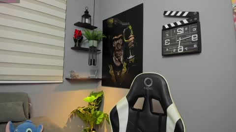 Giorgio leone online show from January 12, 2025, 3:17 am