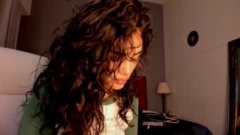 Giovanna  online show from February 27, 2026, 6:13 am