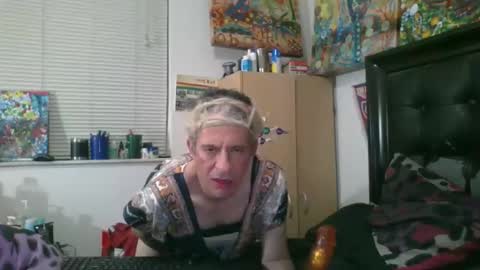 giovanni131971 online show from December 15, 2025, 10:47 pm